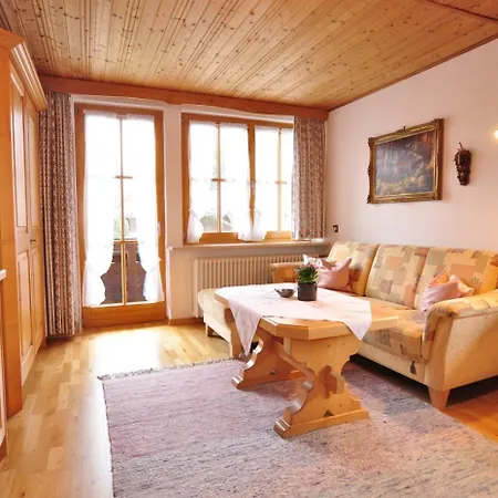 Apartment Gaestehaus Renn - Zentral In